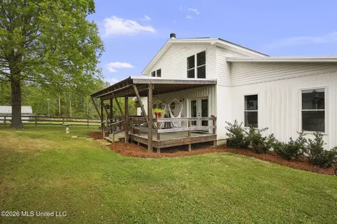 Exterior - 101 Lakeview Rd, Brandon, MS 39047 photo 28 of 43