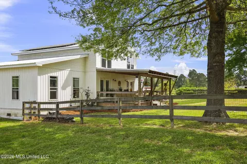 Exterior - 101 Lakeview Rd, Brandon, MS 39047 photo 30 of 43