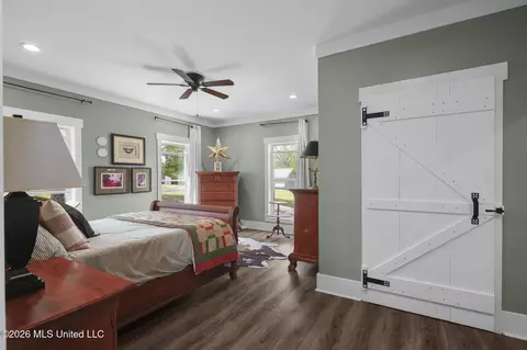 Bedroom - 101 Lakeview Rd, Brandon, MS 39047 photo 9 of 11