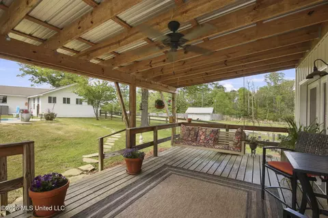 Exterior - 101 Lakeview Rd, Brandon, MS 39047 photo 34 of 43