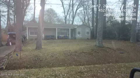 4516 Meadowridge Dr, Jackson, MS 39206