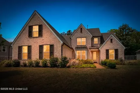 415 Vicksburg Cv, Hernando, MS 38632