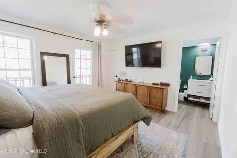 Bedroom - 69 Sycamore Ln, Brandon, MS 39042 photo 1 of 5
