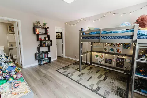 Bedroom - 69 Sycamore Ln, Brandon, MS 39042 photo 5 of 5