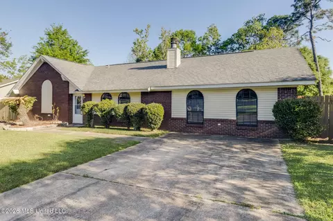 15304 Christopher Dr, Gulfport, MS 39503