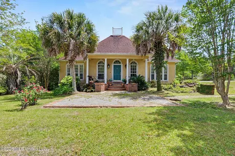 5701 Jeremy Ln, Vancleave, MS 39565