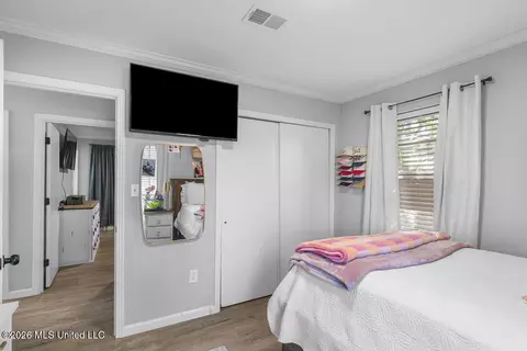 Bedroom - 303 Cox Ferry Rd, Flora, MS 39071 photo 4 of 5