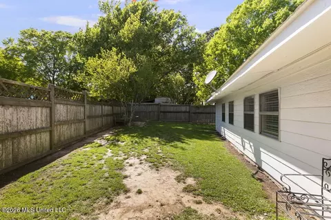 Exterior - 303 Cox Ferry Rd, Flora, MS 39071 photo 3 of 6