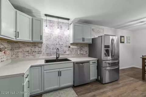 Kitchen - 303 Cox Ferry Rd, Flora, MS 39071 photo 3 of 5