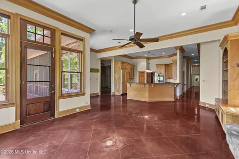 Living - 373 Chapel Hill Rd, Flora, MS 39071 photo 6 of 8