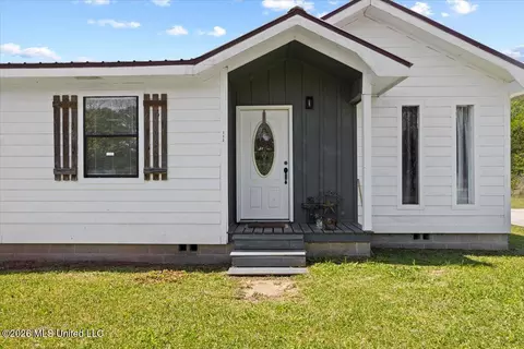 Exterior - 113 Clyde Pipkins Rd, Lucedale, MS 39452 photo 1 of 3
