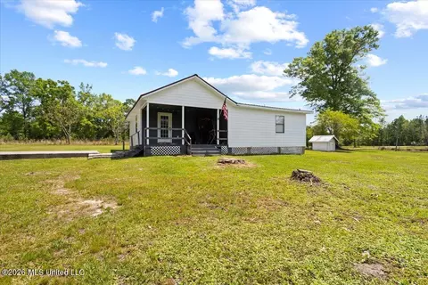 Exterior - 113 Clyde Pipkins Rd, Lucedale, MS 39452 photo 3 of 3