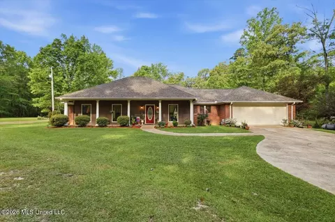 174 S Eagle Ridge Dr, Florence, MS 39073