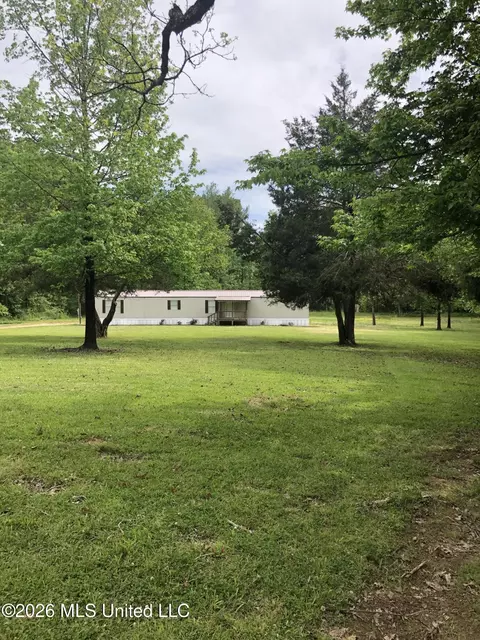 1011 Lake Dr, Raymond, MS 39154