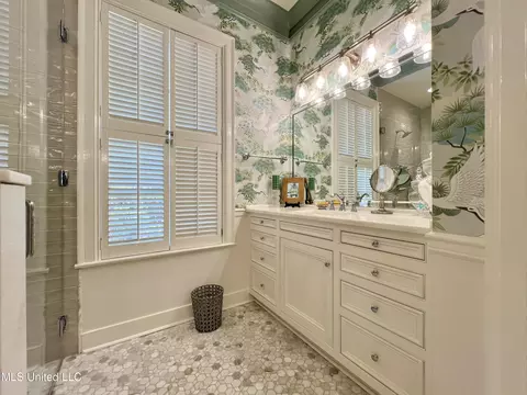 Bath - 409 Roses Bluff Dr, Madison, MS 39110 photo 5 of 11
