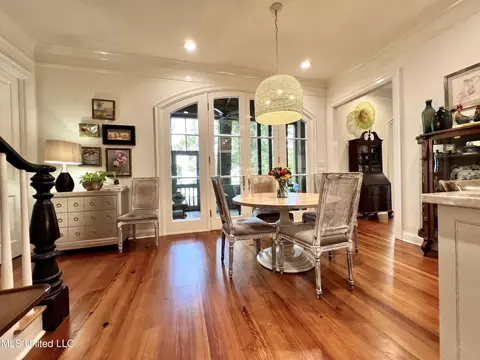 Dining - 409 Roses Bluff Dr, Madison, MS 39110 photo 3 of 4