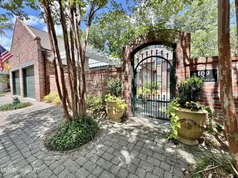 Exterior - 409 Roses Bluff Dr, Madison, MS 39110 photo 18 of 21