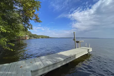 View/Area - 409 Roses Bluff Dr, Madison, MS 39110 photo 1 of 8