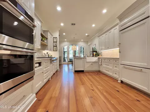 Kitchen - 409 Roses Bluff Dr, Madison, MS 39110 photo 1 of 4