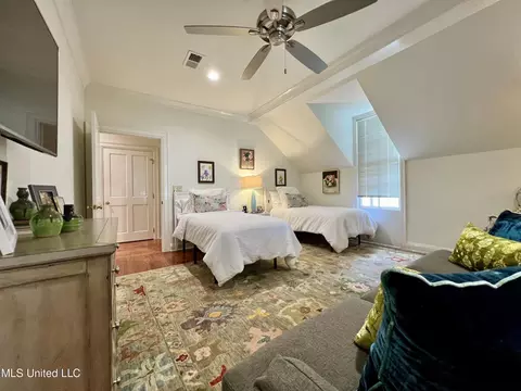 Bedroom - 409 Roses Bluff Dr, Madison, MS 39110 photo 5 of 6
