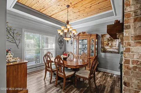 Dining - 2964 Highway 471, Brandon, MS 39047 photo 1 of 5