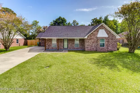 15075 Rosewood St, Gulfport, MS 39503
