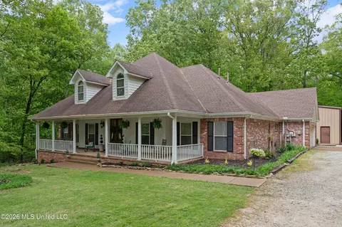 6070 Timber Oaks Dr, Olive Branch, MS 38654