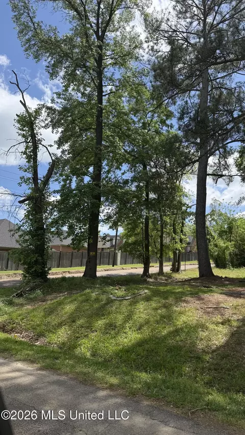791 Cedarhurst Rd, Jackson, MS 39206
