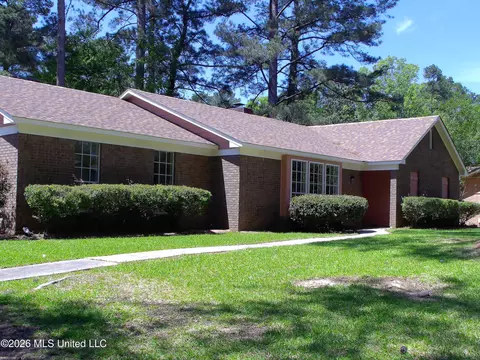 Exterior - 4649 Old Lake Rd, Jackson, MS 39212 photo 2 of 4