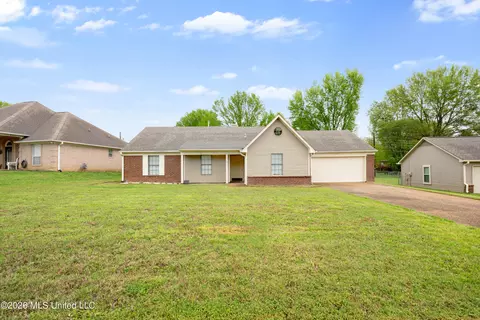 7340 Kingcrest Rd, Olive Branch, MS 38654
