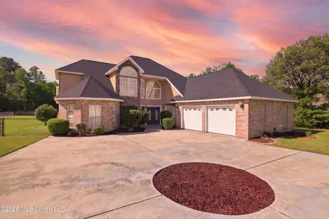 9045 W Cardinal Ln, Biloxi, MS 39532