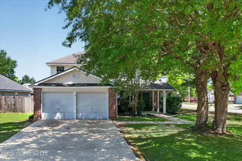 828 Ellington Dr, Biloxi, MS 39532