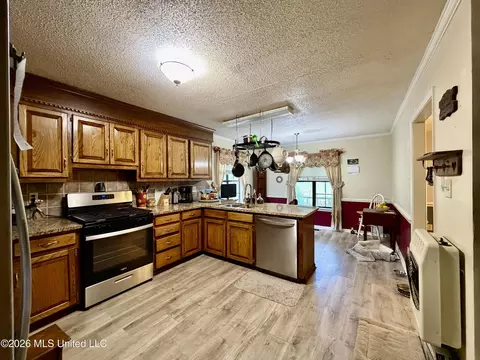 Kitchen - 215 Trace Cir, Raymond, MS 39154 photo 3 of 3
