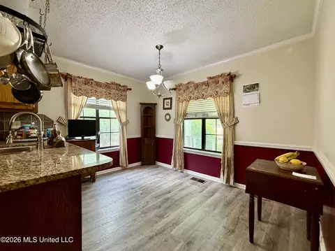 Dining - 215 Trace Cir, Raymond, MS 39154 photo 1 of 2