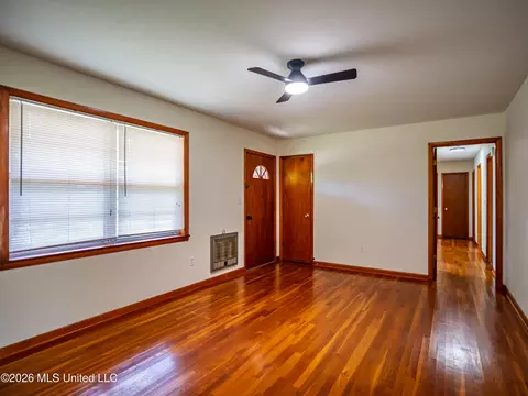 81 Wells St, Courtland, MS 38620