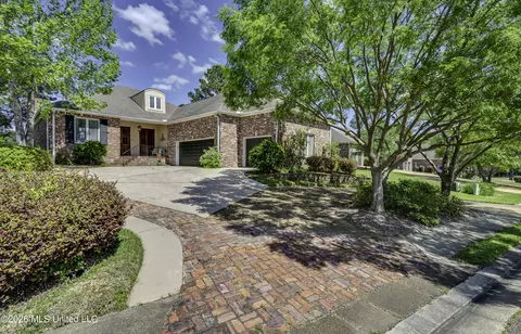 106 Whisper Ridge Dr, Madison, MS 39110