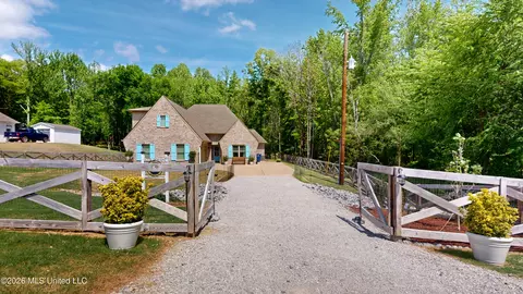 13866 Myers Plantation Rd, Byhalia, MS 38611