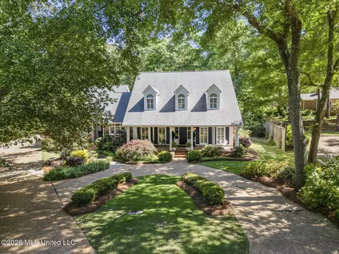 428 Autumn Oak Dr, Madison, MS 39110