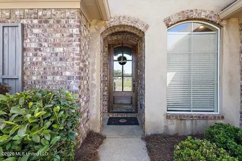 Entry Way - 301 Ridge Pointe Dr, Brandon, MS 39042 photo 1 of 5