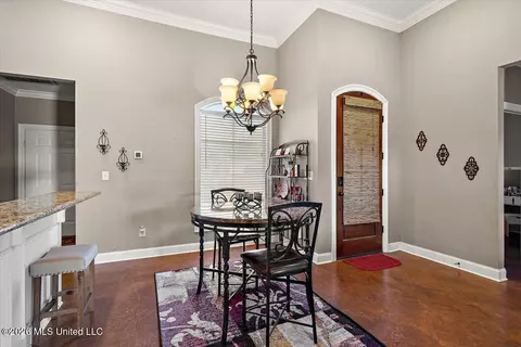 Entry Way - 301 Ridge Pointe Dr, Brandon, MS 39042 photo 3 of 5