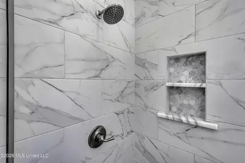 Bath - 1006 Kensington Dr, Flowood, MS 39232 photo 8 of 8