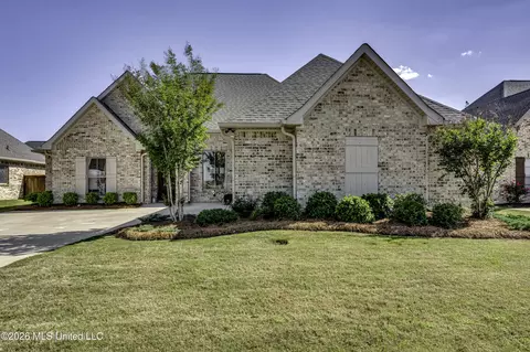 1006 Kensington Dr, Flowood, MS 39232