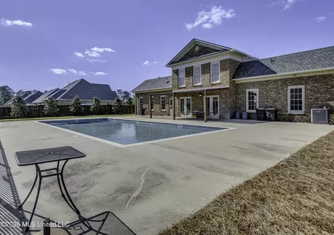 Exterior - 1006 Kensington Dr, Flowood, MS 39232 photo 12 of 12