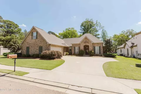 201 Evelyn Ln, Brandon, MS 39042