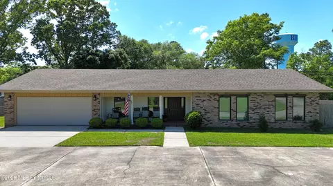 9388 W Oaklawn Rd, Biloxi, MS 39532