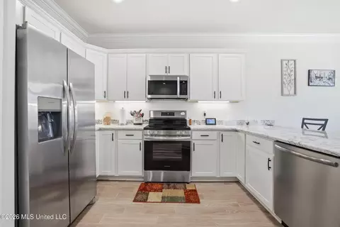 6 Cameron Cv, Long Beach, MS 39560 photo 3