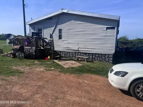1627 Clear Creek Rd, Lamar, MS 38642 photo 2