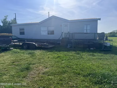 1627 Clear Creek Rd, Lamar, MS 38642