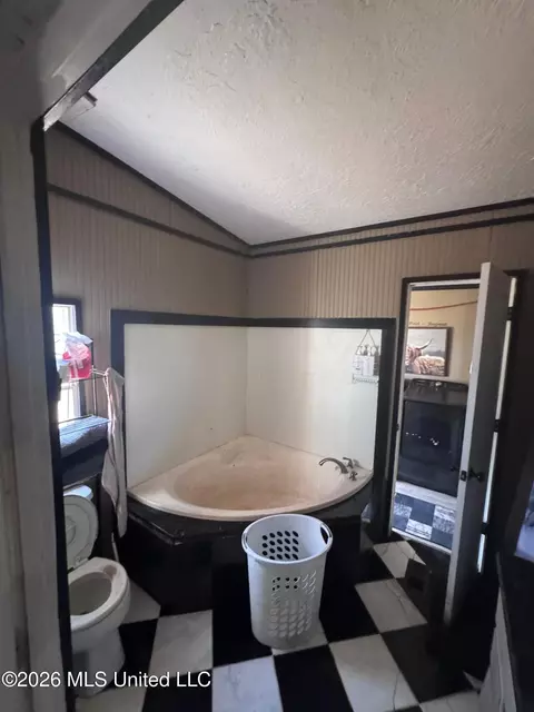 1627 Clear Creek Rd, Lamar, MS 38642 photo 5
