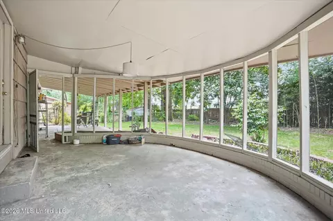 Exterior - 5523 Wayneland Dr, Jackson, MS 39211 photo 4 of 7